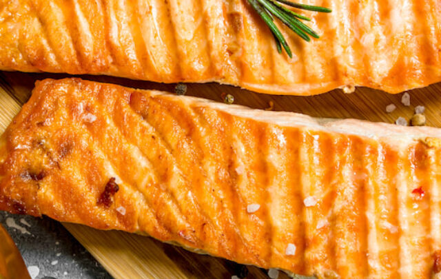 cropped-grilled-salmon-ee220513.jpg