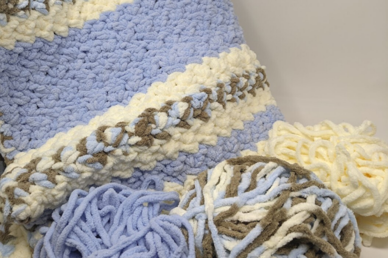 9 Best Yarns for a Baby Blanket + How to Choose Farmhouse Guide