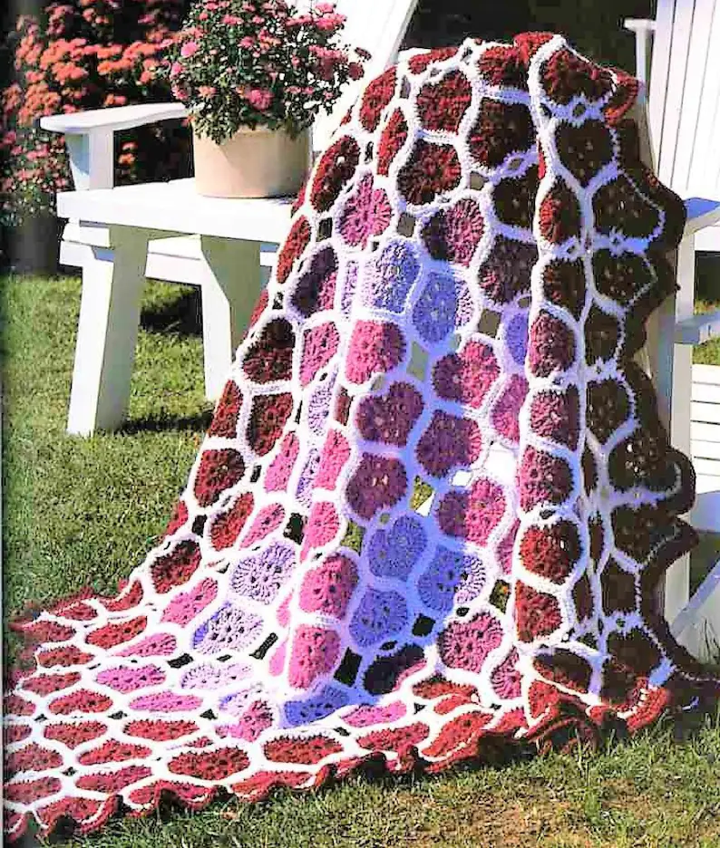 vintage interlocking heart crochet blanket