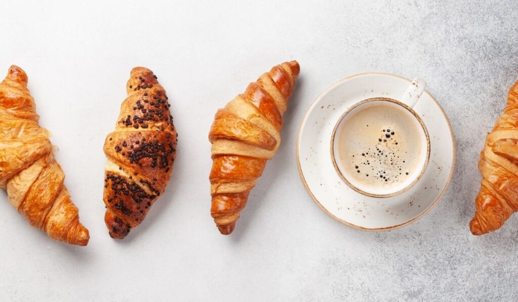 different croissants and coffee - ee220320