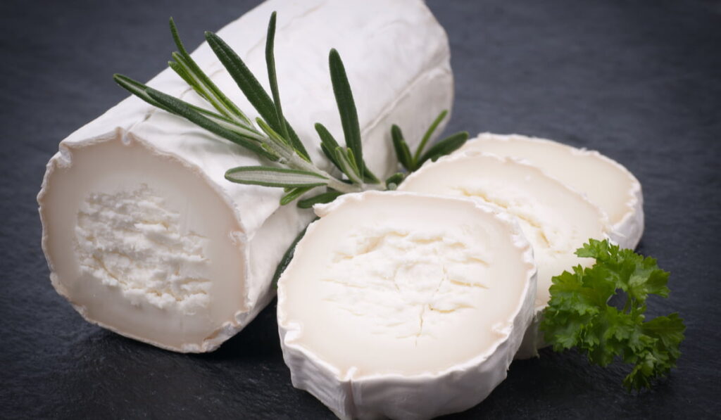 goat cheese with thyme and parsley