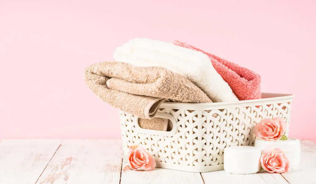 bath towels smell when wet