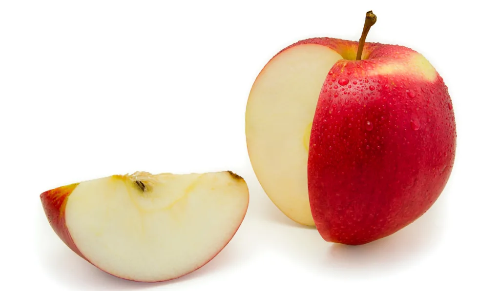 apples on white background