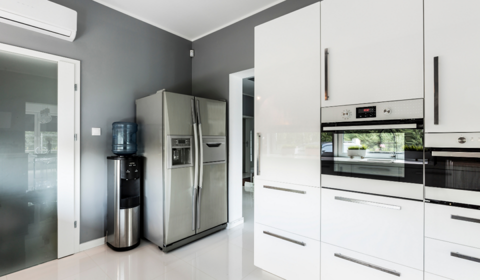 How Close Can A Fridge Be To An Oven? Farmhouse Guide