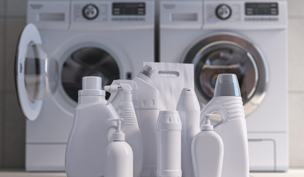 Washing machine, detergent bottles and powder