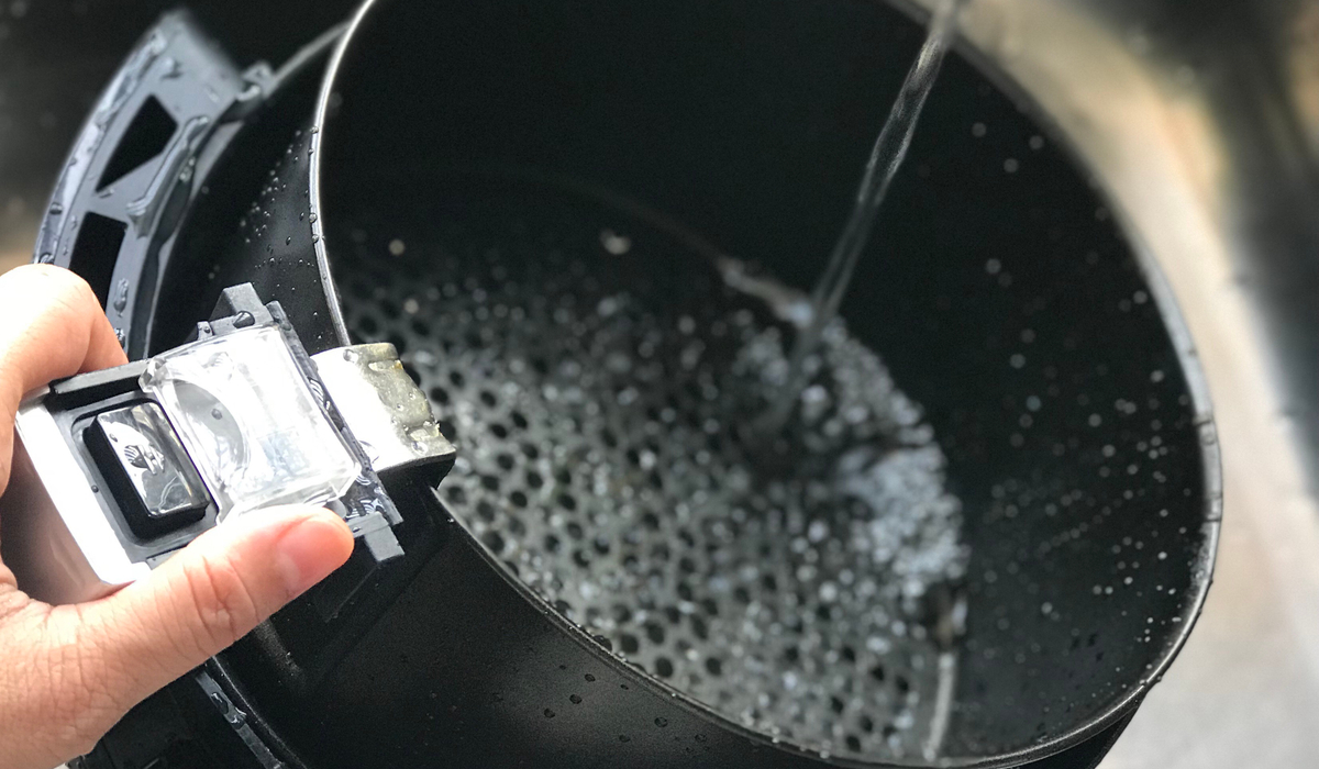 7 Air Fryer Cleaning Hacks Farmhouse Guide