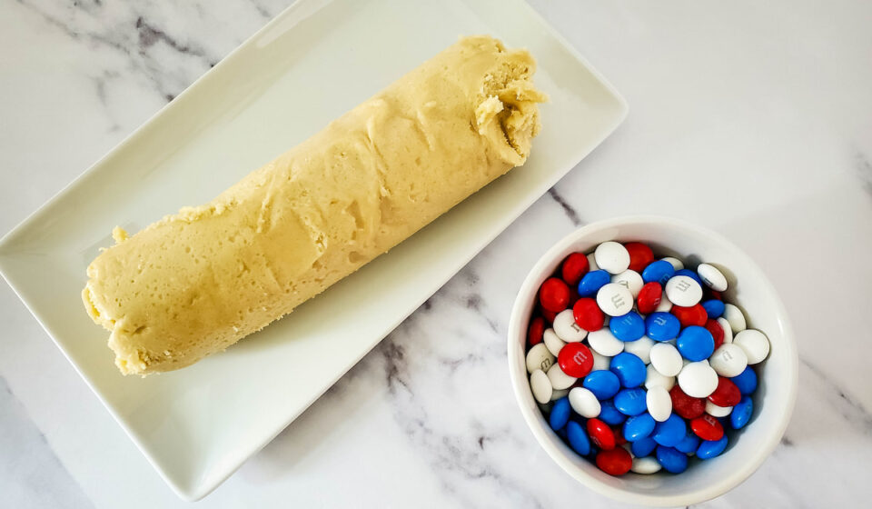 2-ingredient-patriotic-m-m-s-sugar-cookie-bars-farmhouse-guide