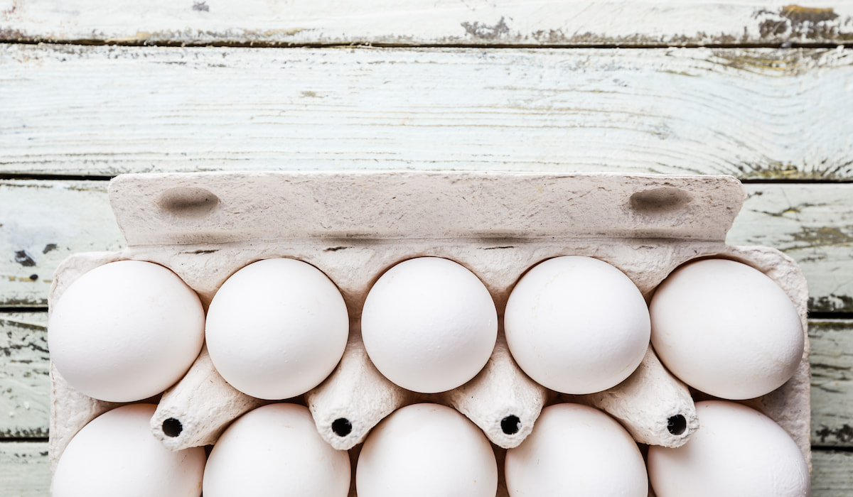 How To Tell If An Egg Is Bad - Farmhouse Guide