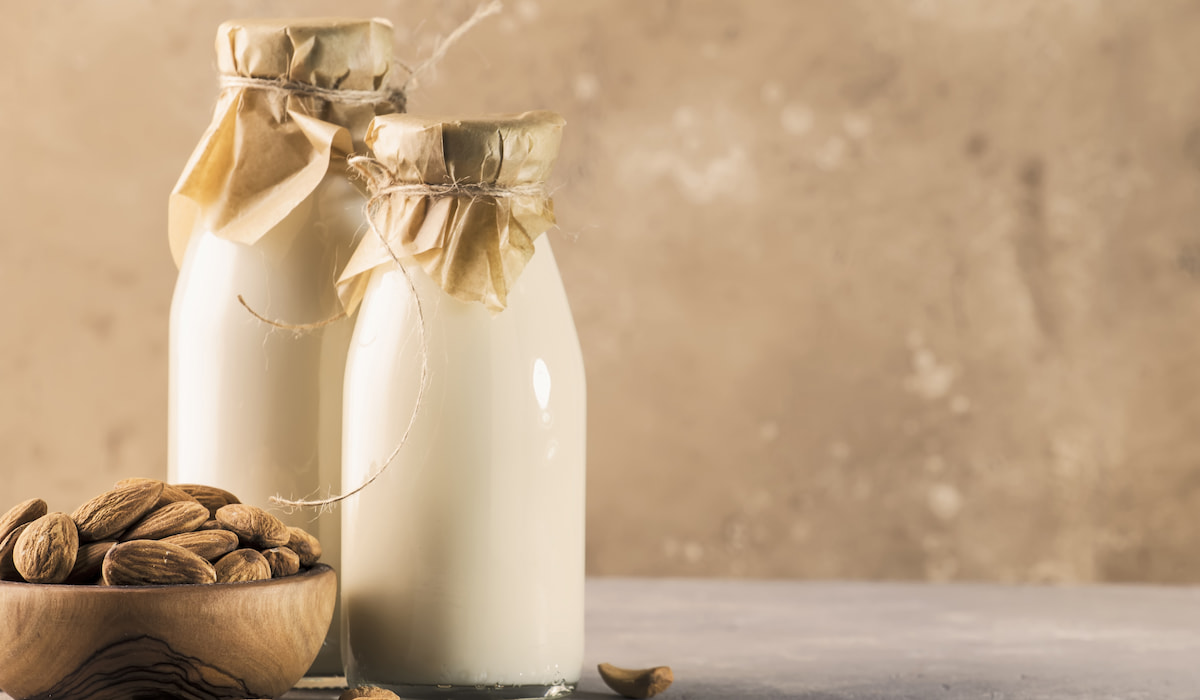 How to Tell If Almond Milk Is Bad? Farmhouse Guide