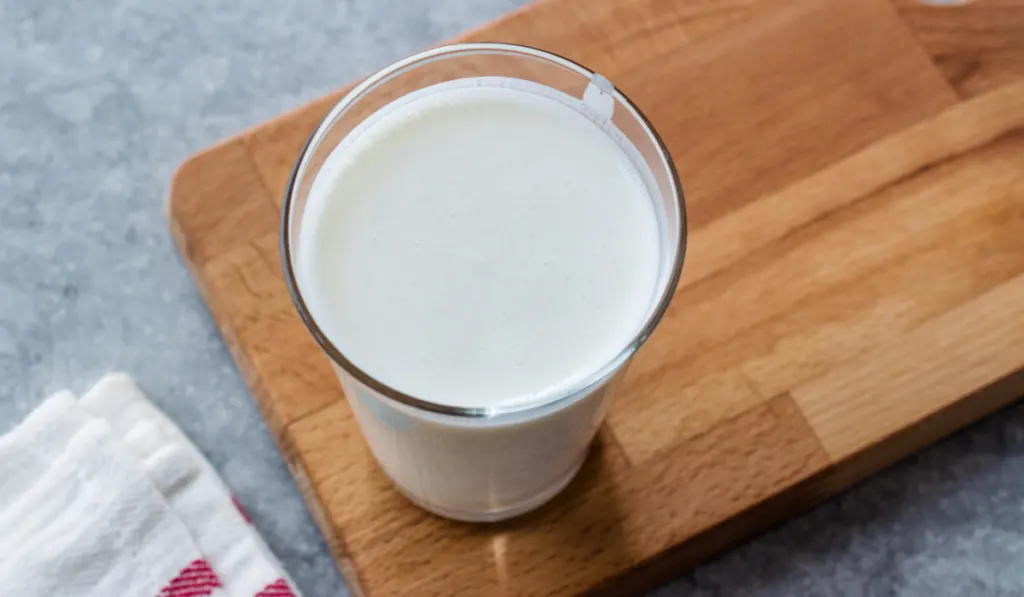 Buttermilk made with yogurt