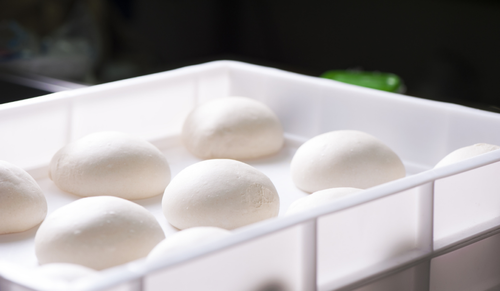 Ball dough on the tray
