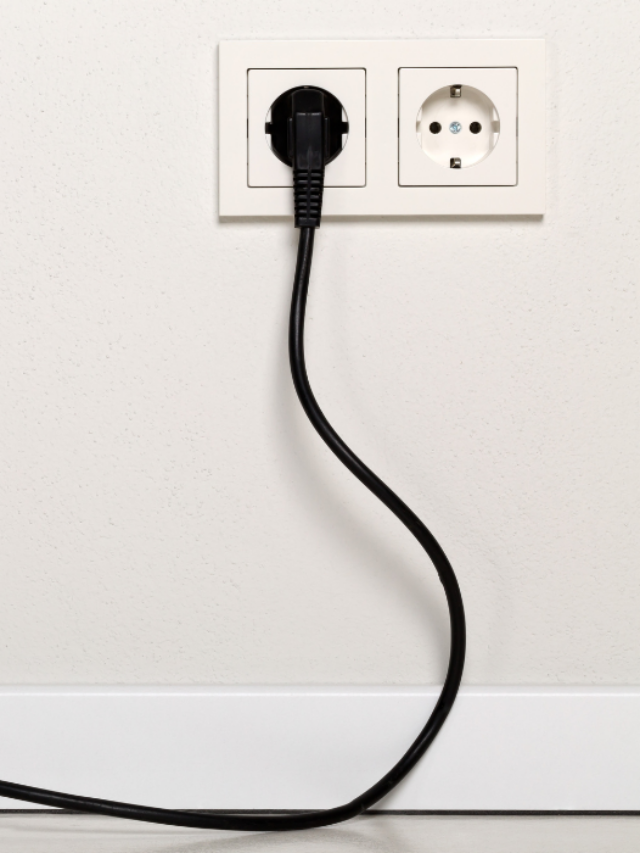 Where To Put Outlets In A Garage? - Farmhouse Guide