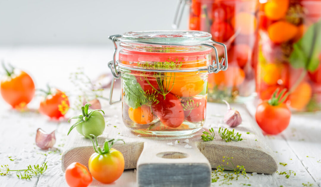 10 Best Tomatoes for Canning Farmhouse Guide