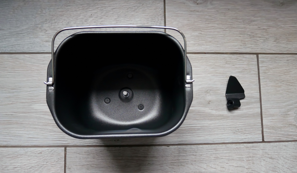 When Should You Remove the Paddle From a Bread Machine? Farmhouse Guide